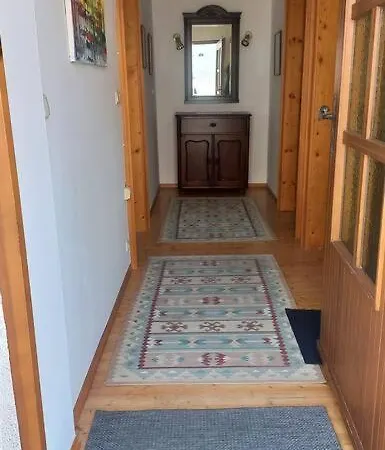 Apartment Mit Grossem Innenhof Und Garten *