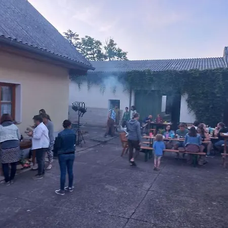 Lejlighed Mit Grossem Innenhof Und Garten - Ideal Fuer Grosse Gruppen *