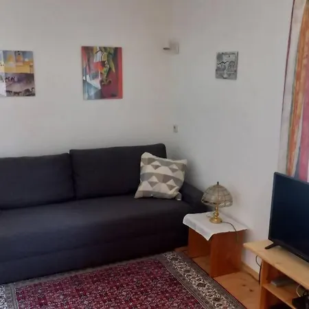 Mit Grossem Innenhof Und Garten - Ideal Fuer Grosse Gruppen Seefeld-Kadolz