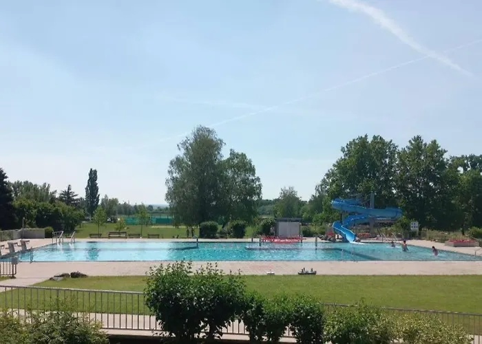 Mit Grossem Innenhof Und Garten - Ideal Fuer Grosse Gruppen *