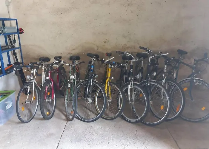 Mit Grossem Innenhof Und Garten - Ideal Fuer Grosse Gruppen Apartment *